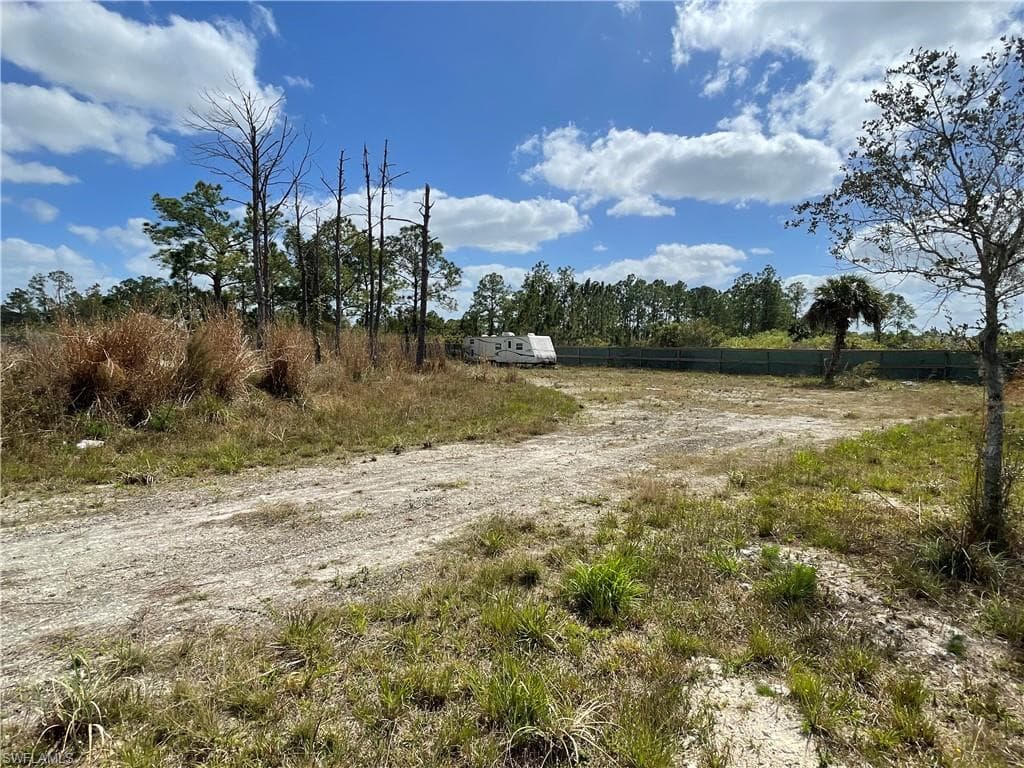3240 60th Ave NE, Naples, FL 34120-4