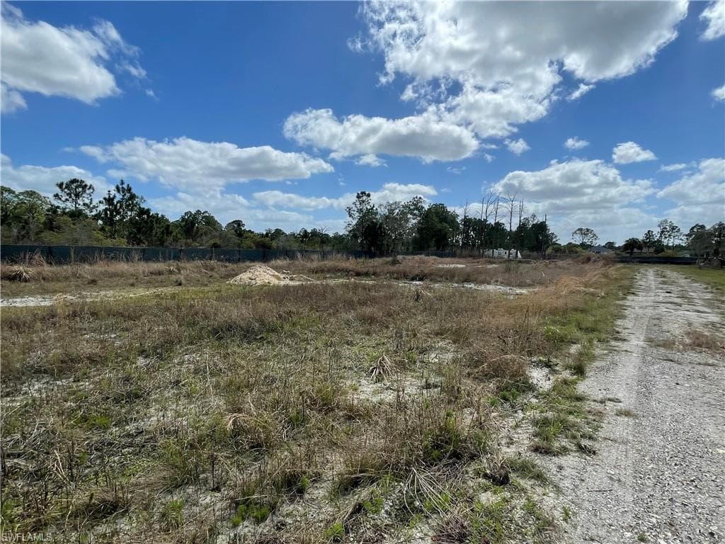 3240 60th Ave NE, Naples, FL 34120-5