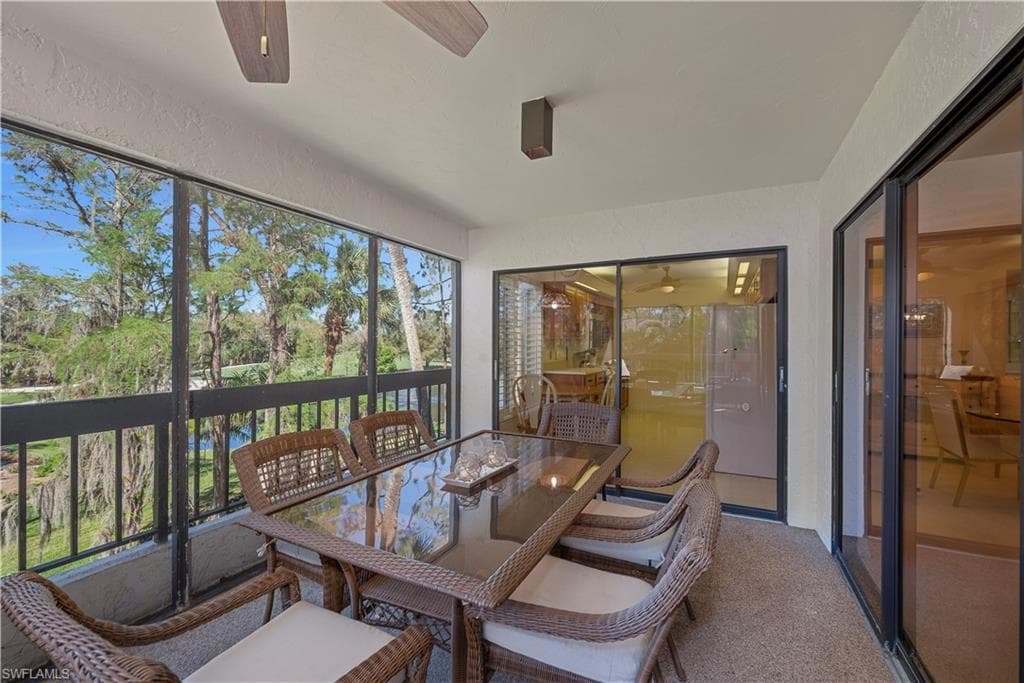 200 Wyndemere Way B302, Naples, FL 34105-4