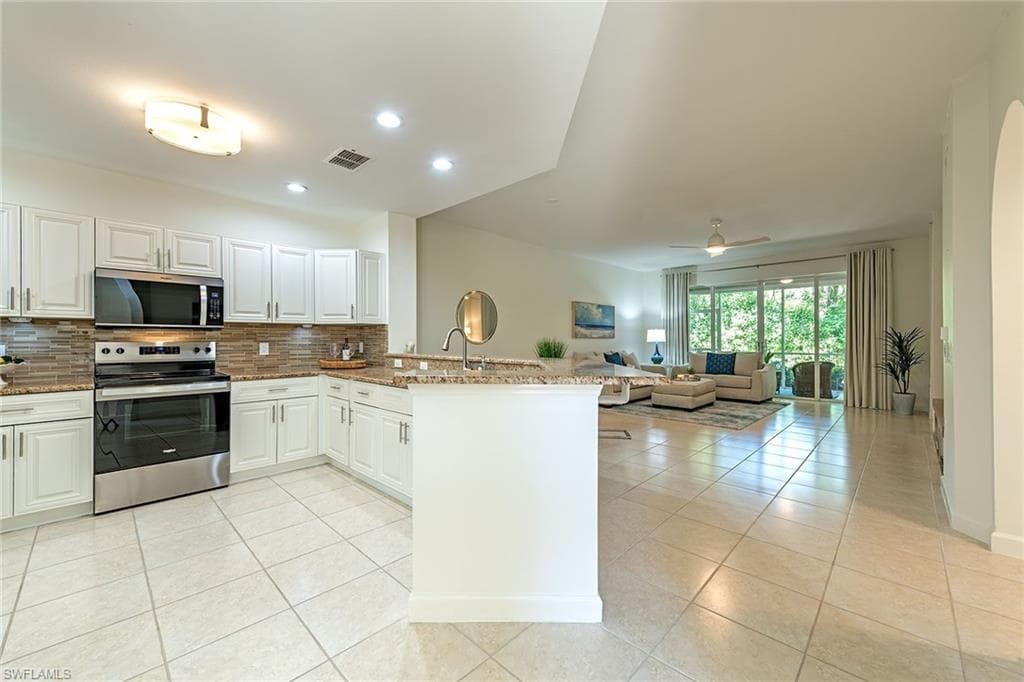 3042 Driftwood Way 4805, Naples, FL 34109-4