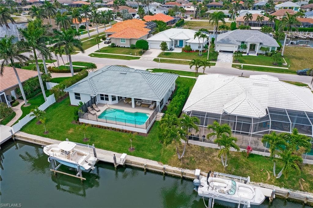 129 Leeward Ct, Marco Island, FL 34145-50