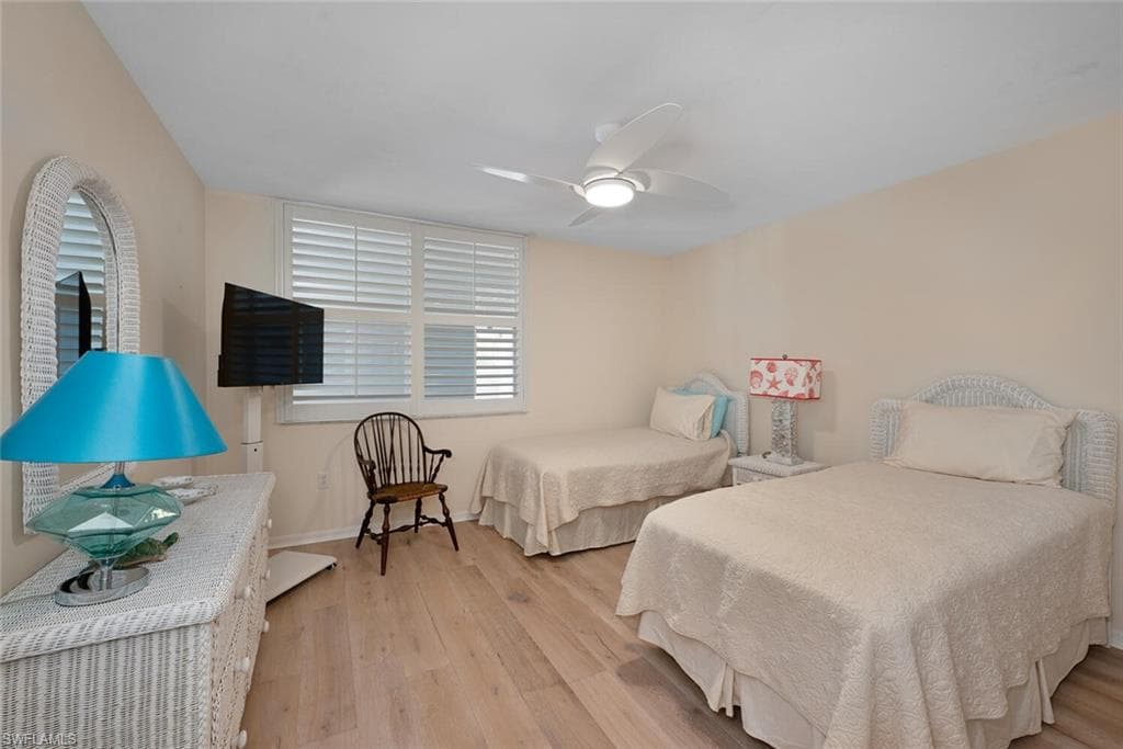 270 Naples Cove Dr 3304, Naples, FL 34110-10