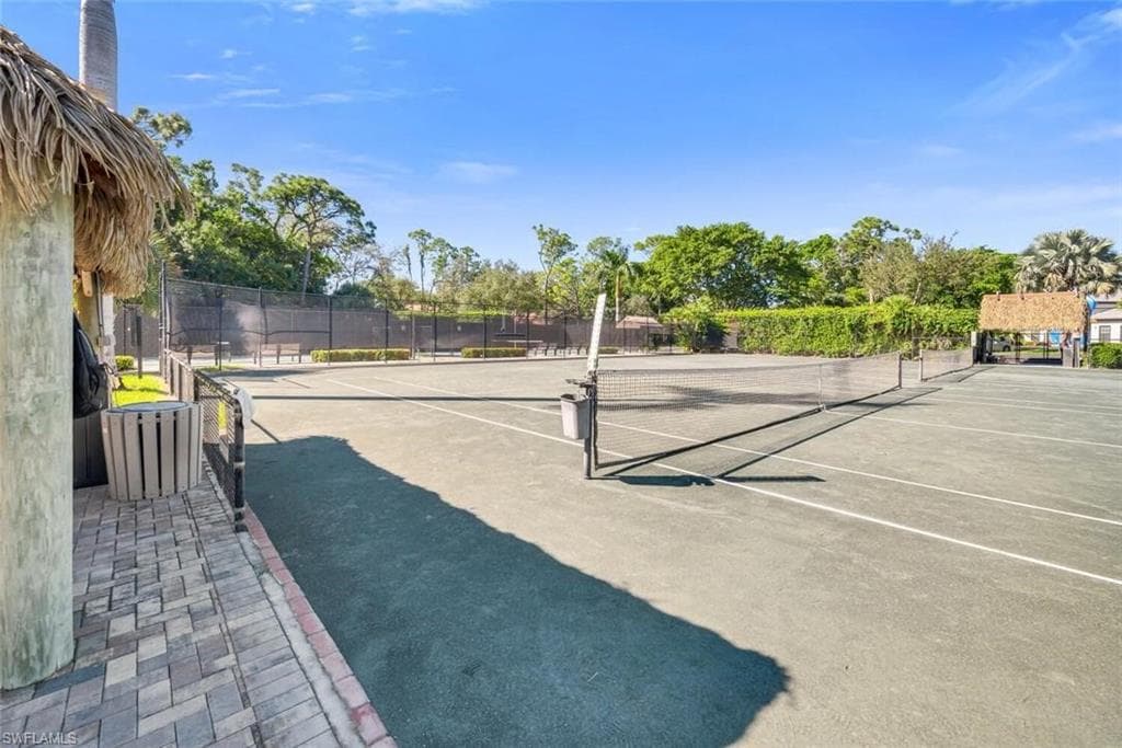 270 Naples Cove Dr 3304, Naples, FL 34110-16