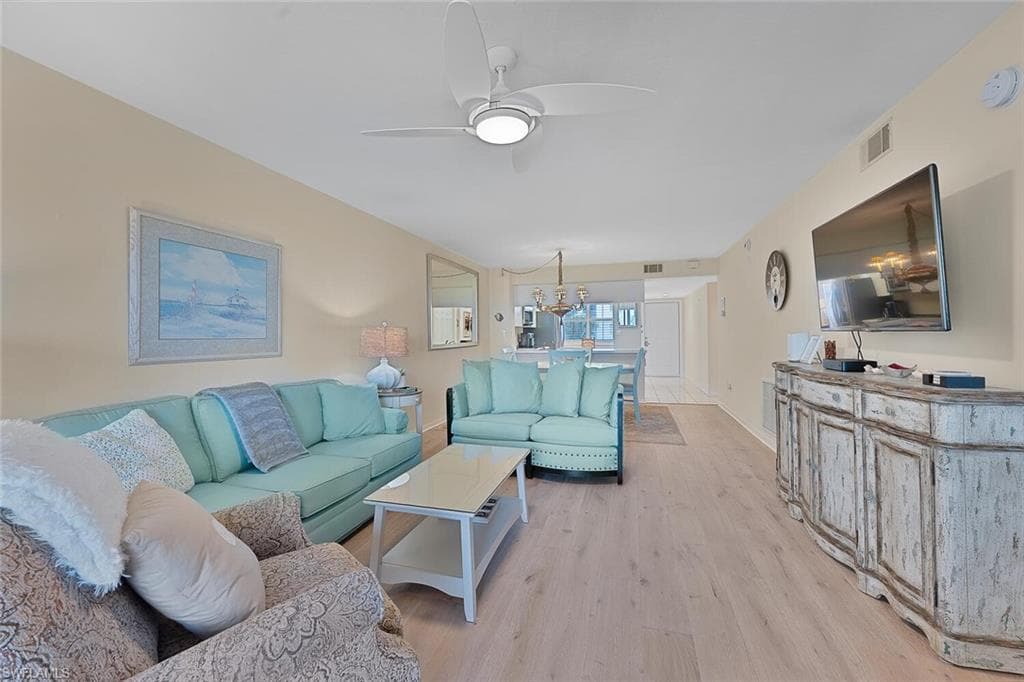 270 Naples Cove Dr 3304, Naples, FL 34110-1