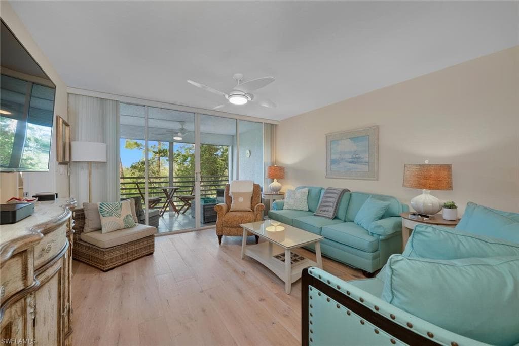 270 Naples Cove Dr 3304, Naples, FL 34110-2