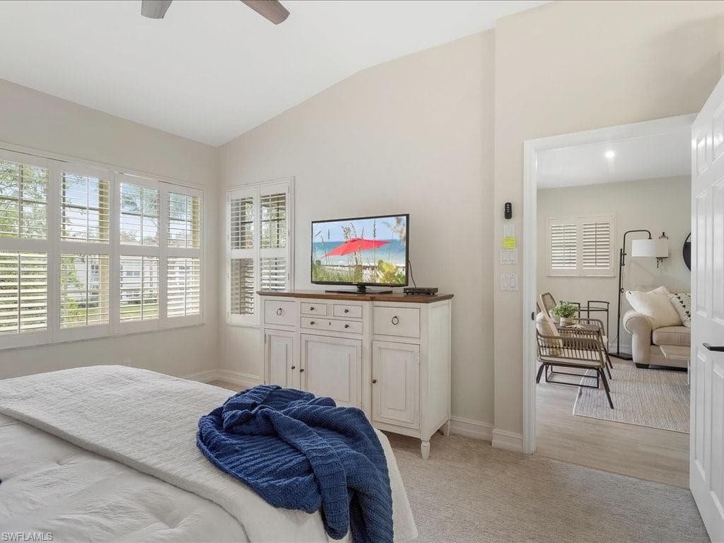 6927 Satinleaf Rd N 204, Naples, FL 34109-17