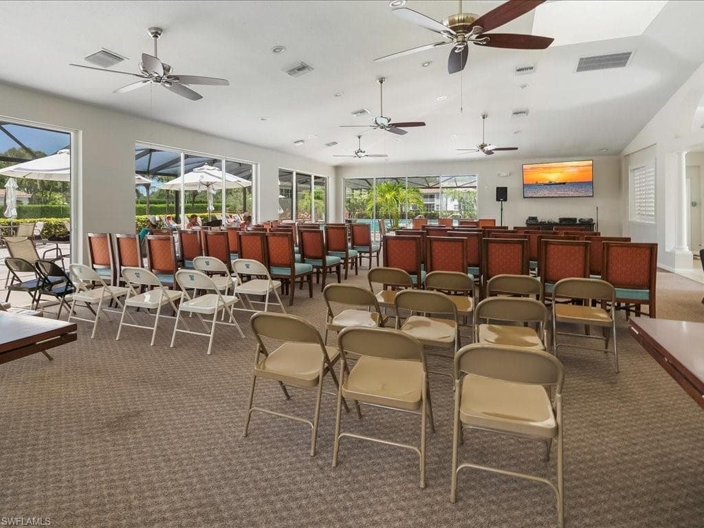 6927 Satinleaf Rd N 204, Naples, FL 34109-29