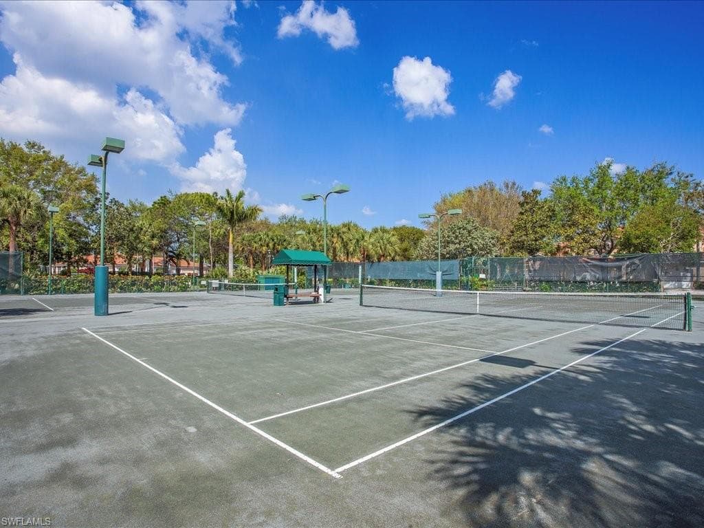6927 Satinleaf Rd N 204, Naples, FL 34109-38