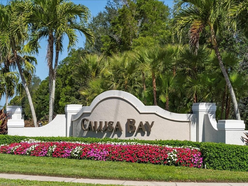 6927 Satinleaf Rd N 204, Naples, FL 34109-40