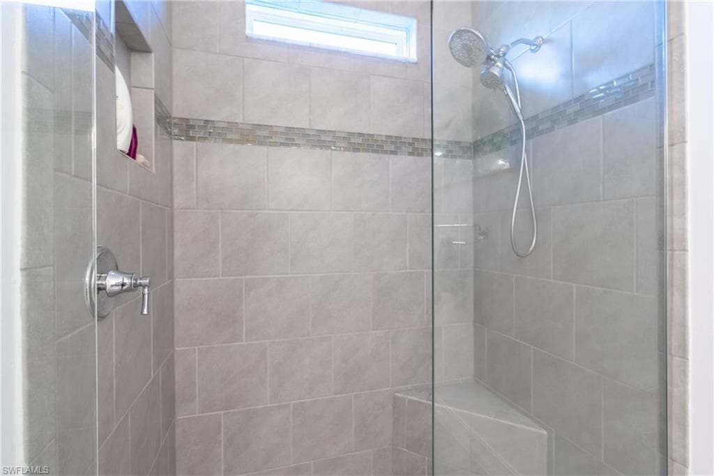 14570 Tropical Dr, Naples, FL 34114-22