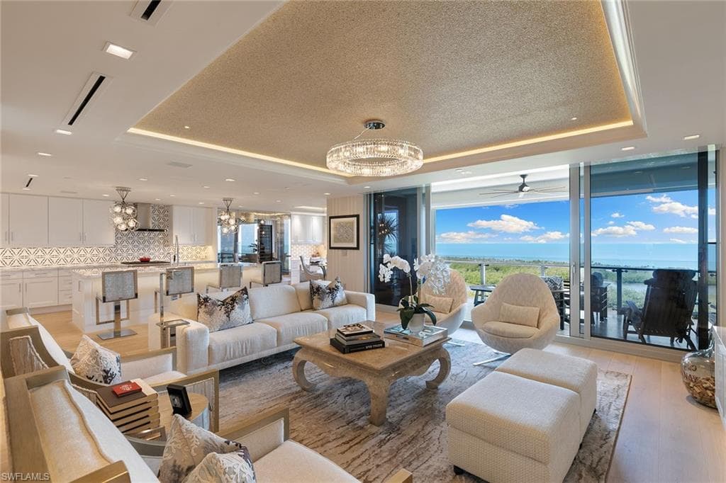 6897 Grenadier Blvd 1202, Naples, FL 34108-16