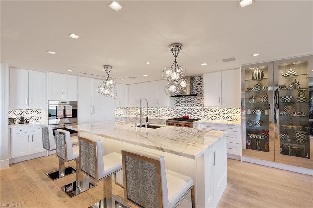 6897 Grenadier Blvd 1202, Naples, FL 34108-22