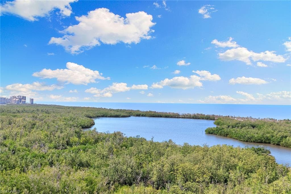 6897 Grenadier Blvd 1202, Naples, FL 34108-43