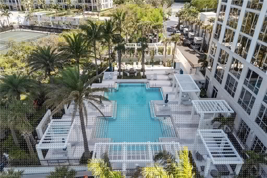 6897 Grenadier Blvd 1202, Naples, FL 34108-46