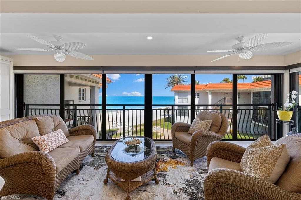 3333 Gulf Shore Blvd N 4, Naples, FL 34103-8