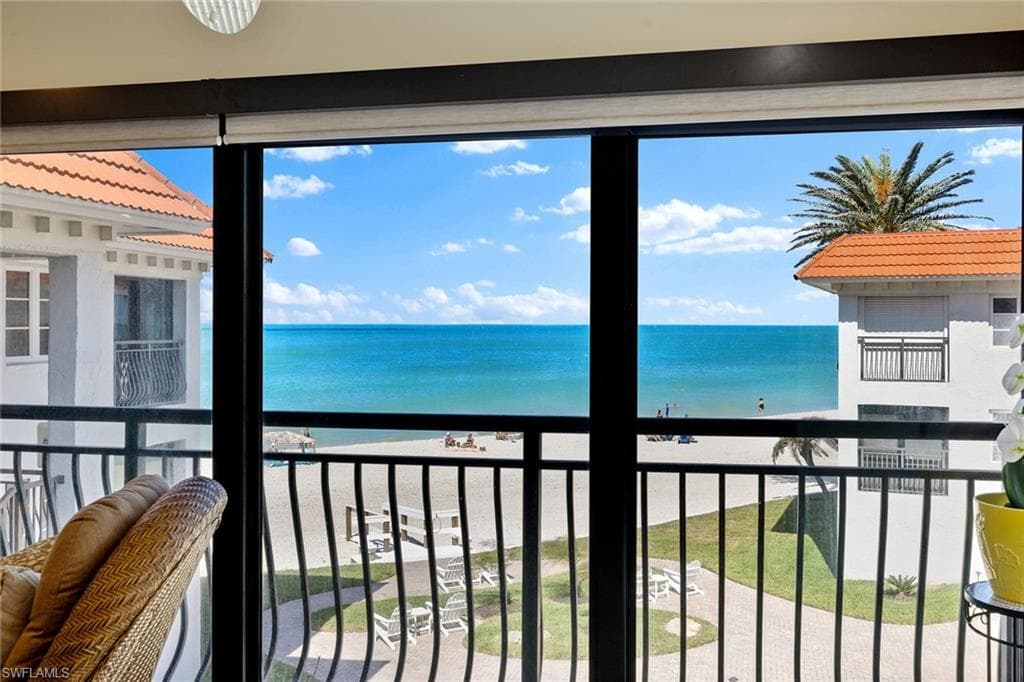 3333 Gulf Shore Blvd N 4, Naples, FL 34103-9