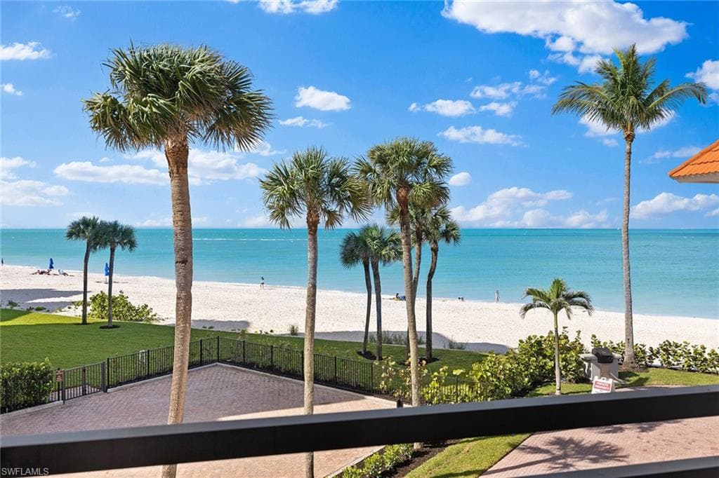 3333 Gulf Shore Blvd N 4, Naples, FL 34103-20