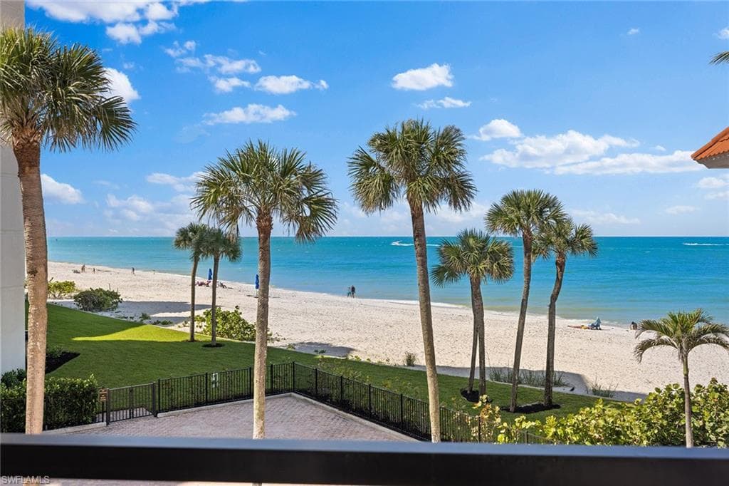 3333 Gulf Shore Blvd N 4, Naples, FL 34103-24