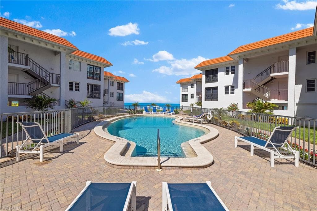 3333 Gulf Shore Blvd N 4, Naples, FL 34103-28