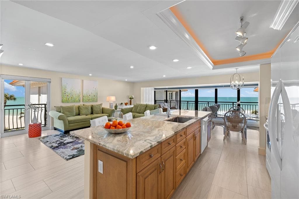 3333 Gulf Shore Blvd N 4, Naples, FL 34103-2