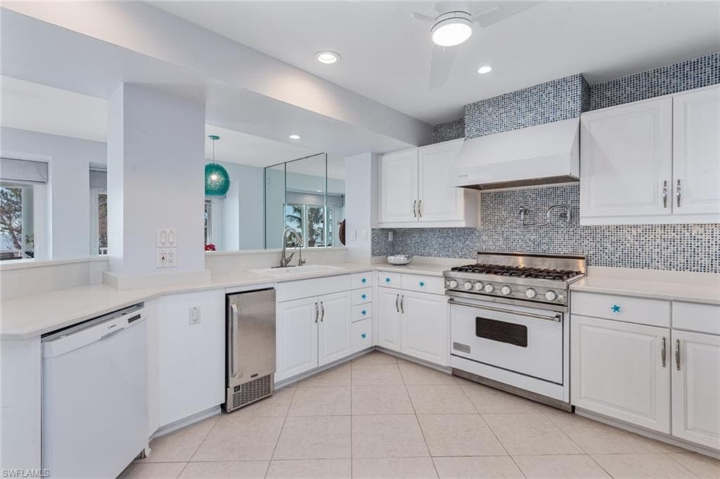 10455 Keewaydin, Naples, FL 34113-12