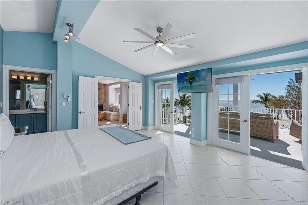 10455 Keewaydin, Naples, FL 34113-17