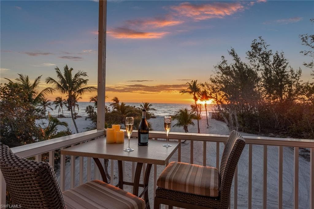 10455 Keewaydin, Naples, FL 34113-3