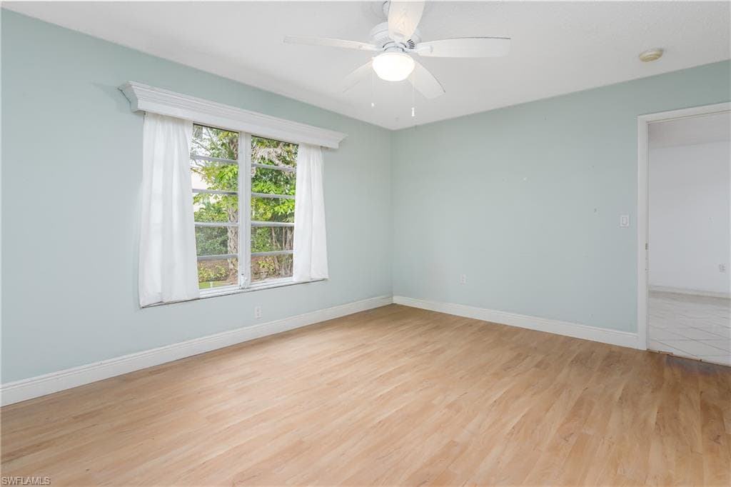 28 Watercolor Way 28, Naples, FL 34113-9