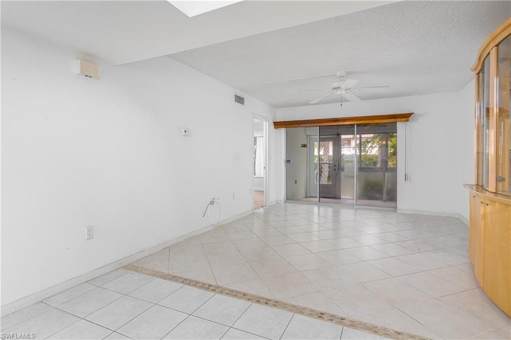28 Watercolor Way 28, Naples, FL 34113-15