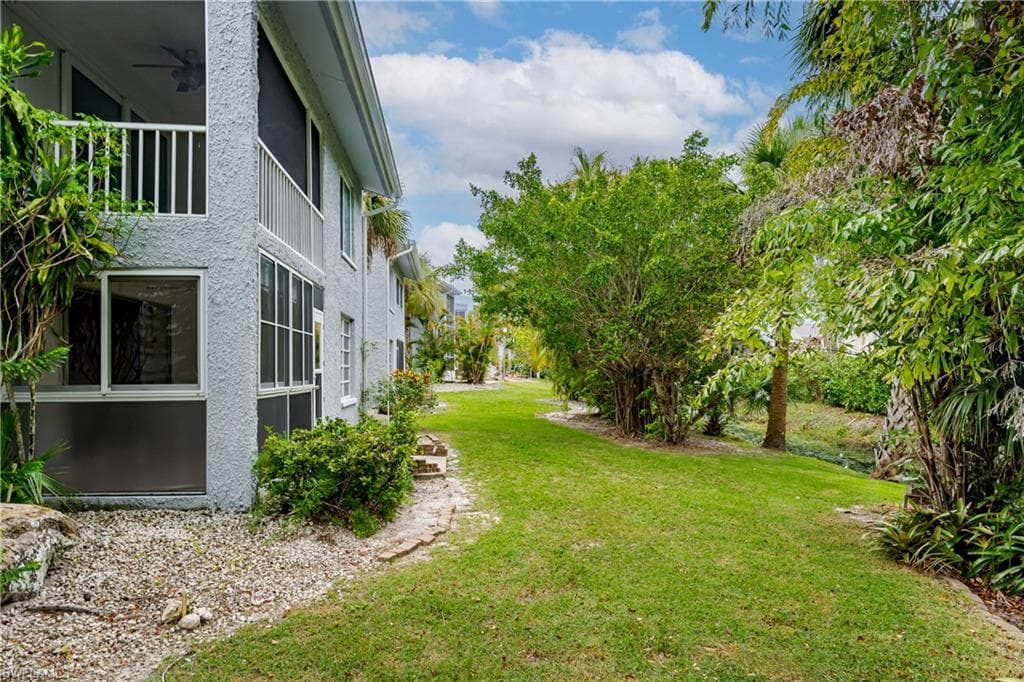 28 Watercolor Way 28, Naples, FL 34113-6