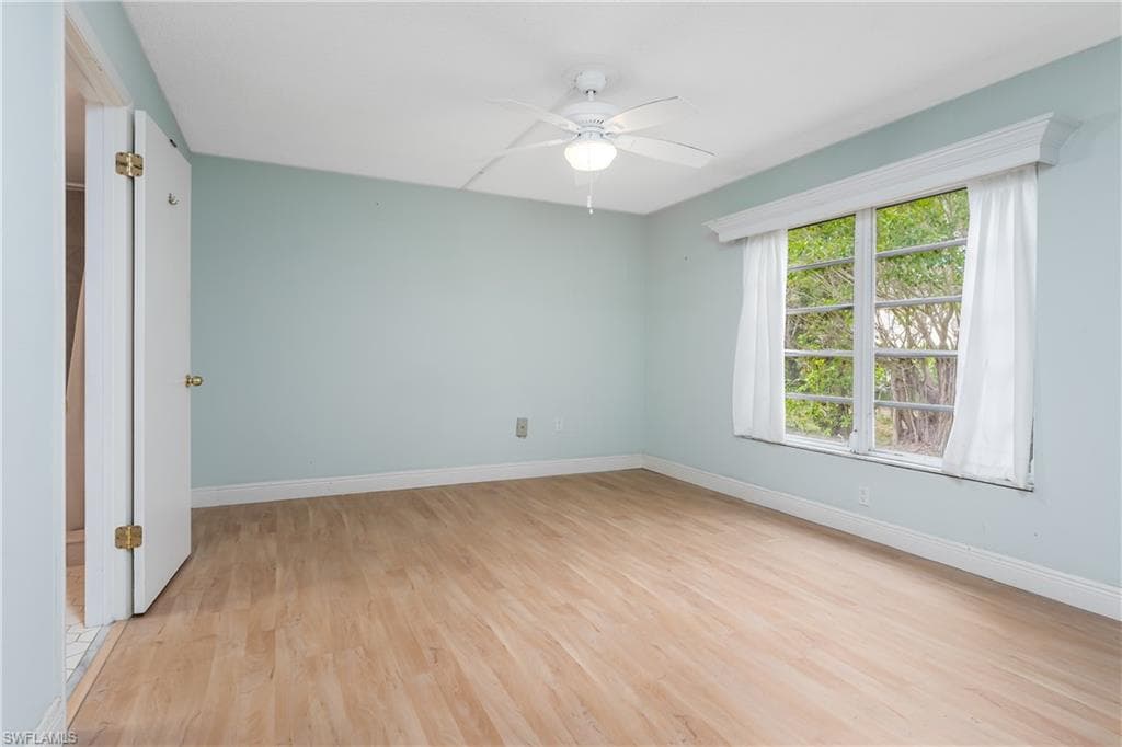 28 Watercolor Way 28, Naples, FL 34113-8