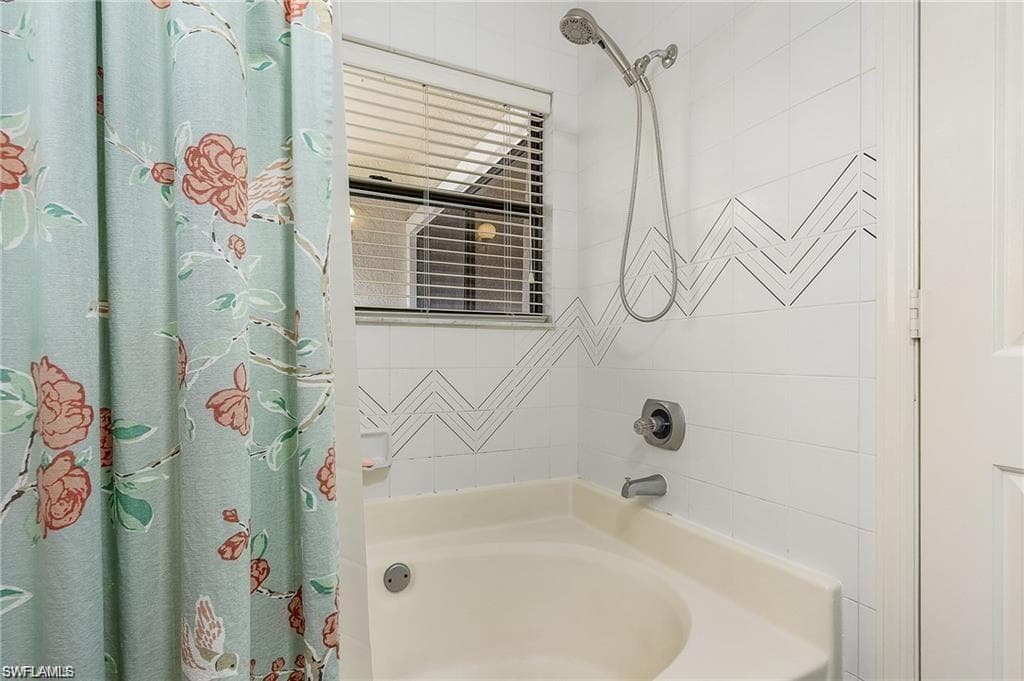 70 Emerald Woods Dr K8, Naples, FL 34108-12