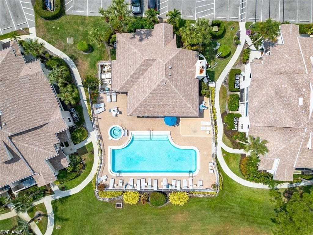 70 Emerald Woods Dr K8, Naples, FL 34108-20