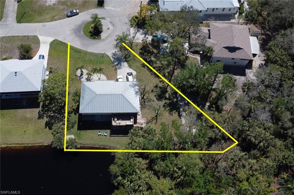 4764 Pembrooke Ln, Bonita Springs, FL 34134-20