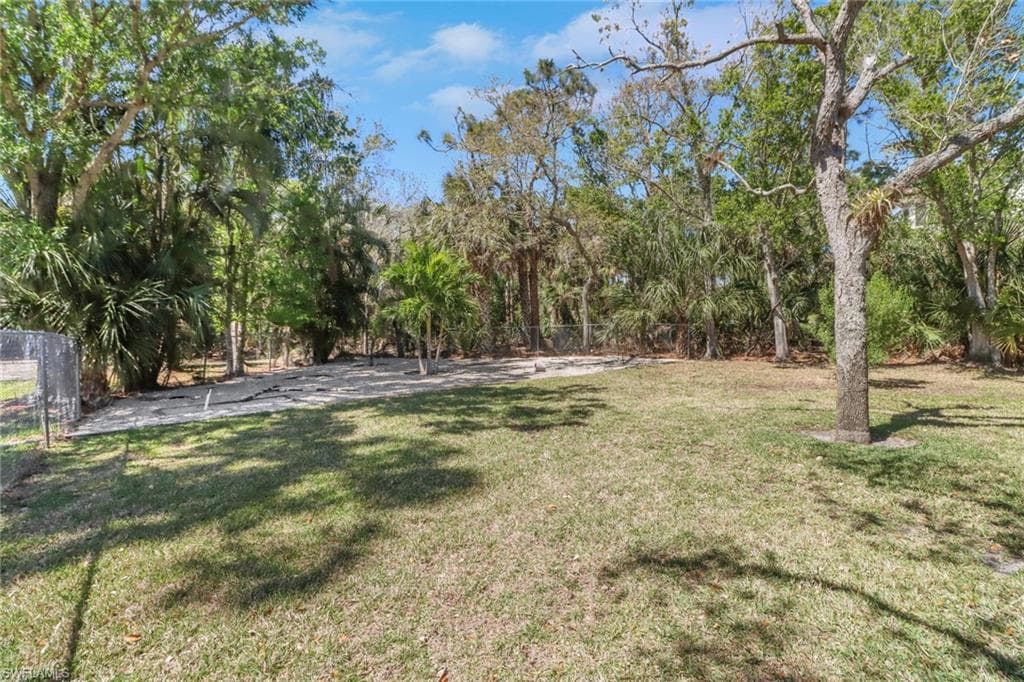 4764 Pembrooke Ln, Bonita Springs, FL 34134-23