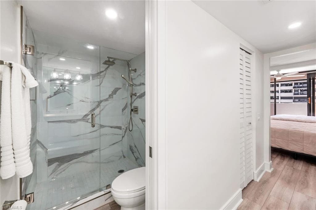 4005 Gulf Shore Blvd N 404, Naples, FL 34103-19