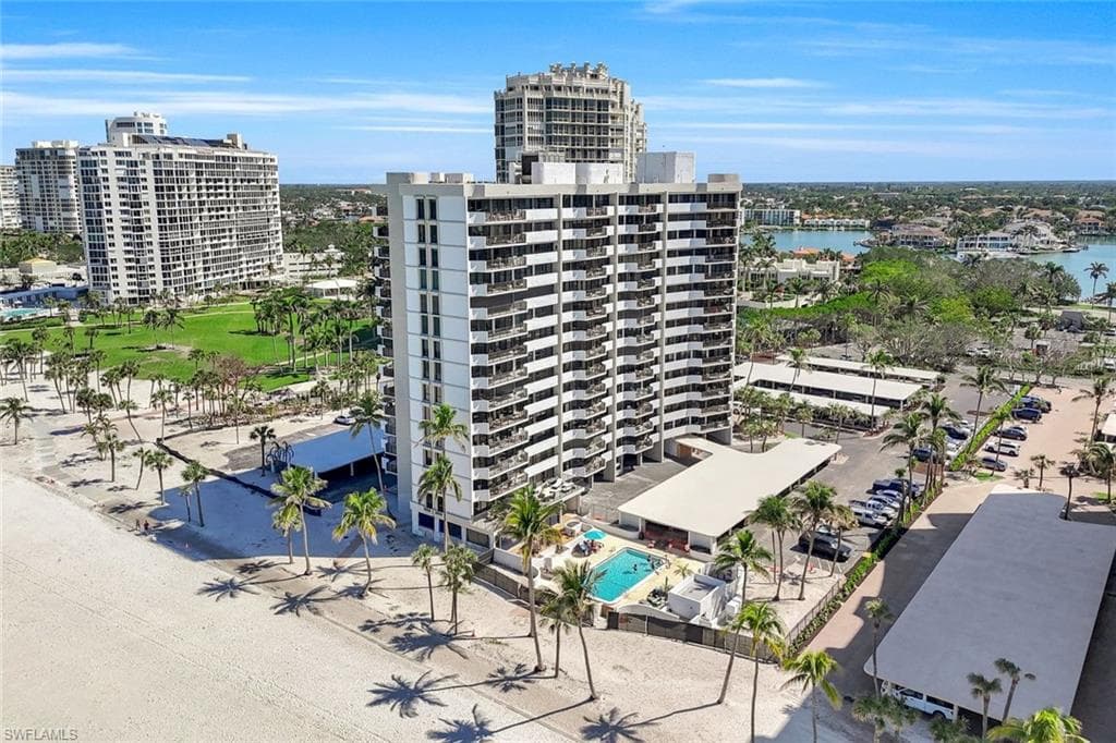 4005 Gulf Shore Blvd N 404, Naples, FL 34103-31