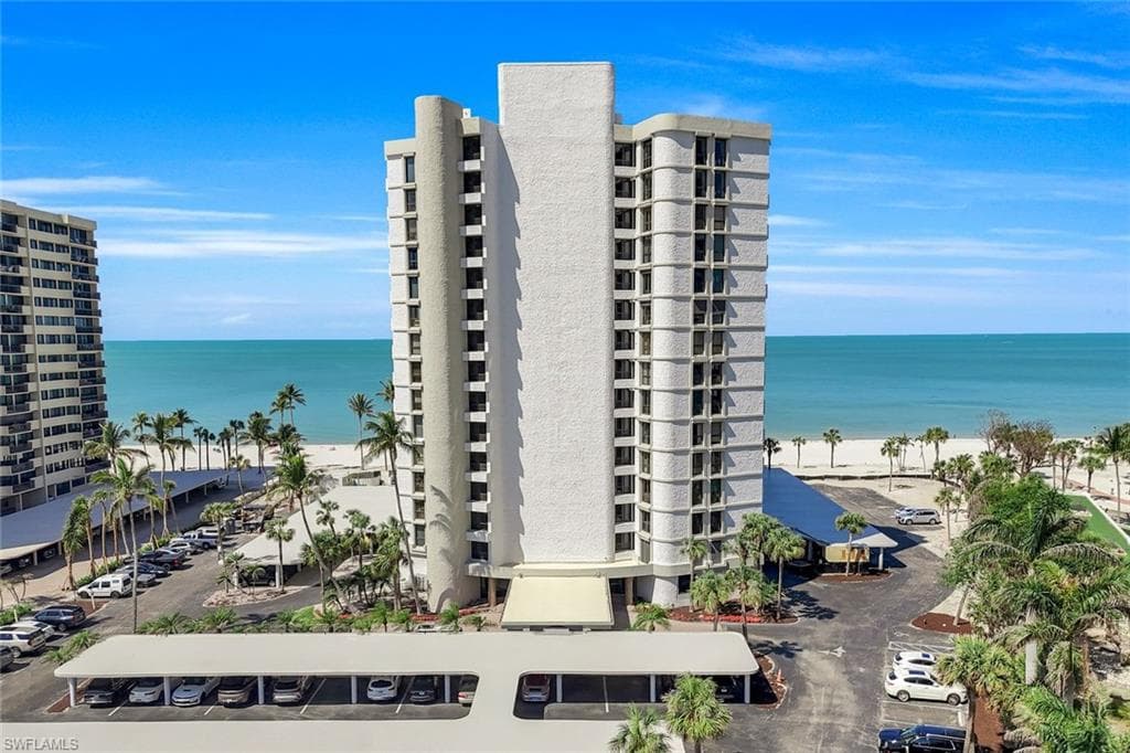 4005 Gulf Shore Blvd N 404, Naples, FL 34103-4