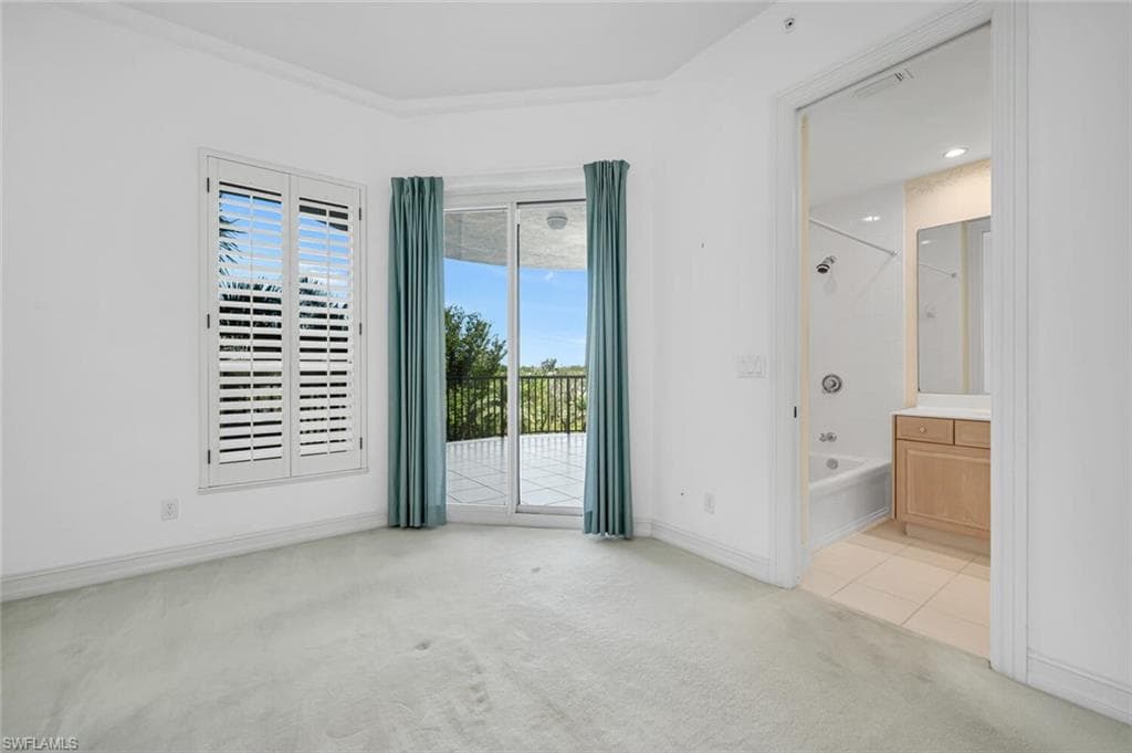 4811 Island Pond Ct 402, Bonita Springs, FL 34134-10