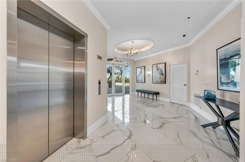 4811 Island Pond Ct 402, Bonita Springs, FL 34134-17