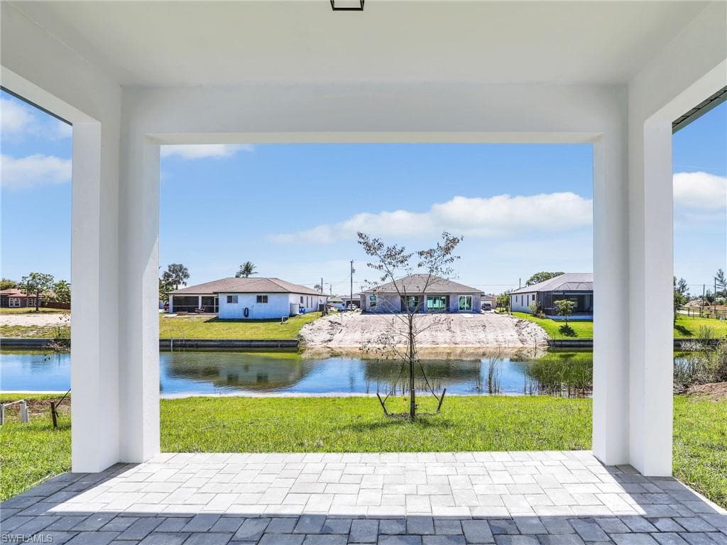 2010 21st St, Cape Coral, FL 33993-42