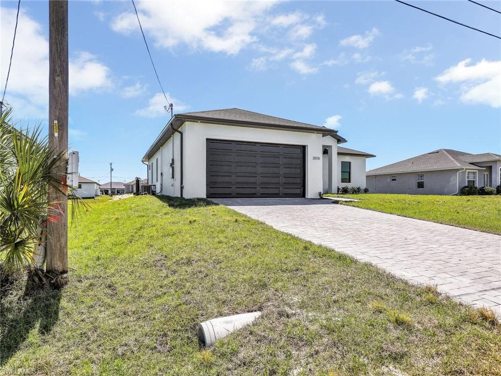 2010 21st St, Cape Coral, FL 33993-50