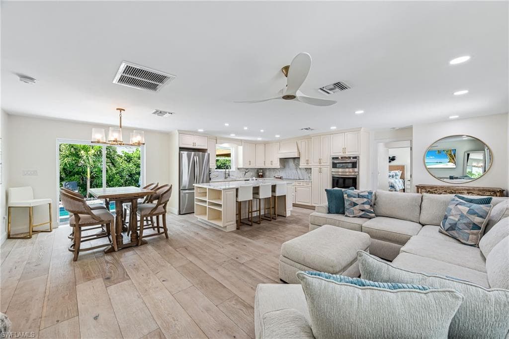 203 1st St, Bonita Springs, FL 34134-1