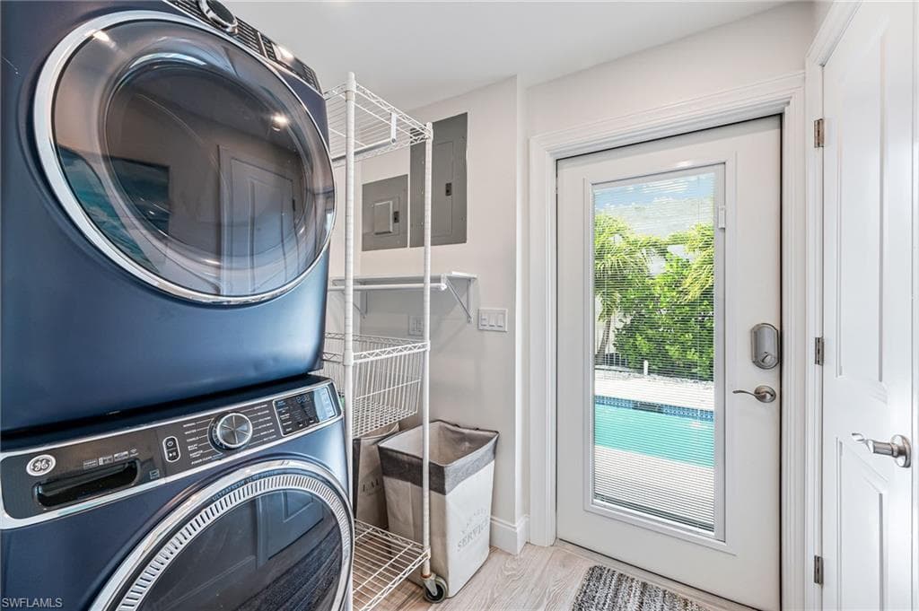 203 1st St, Bonita Springs, FL 34134-32