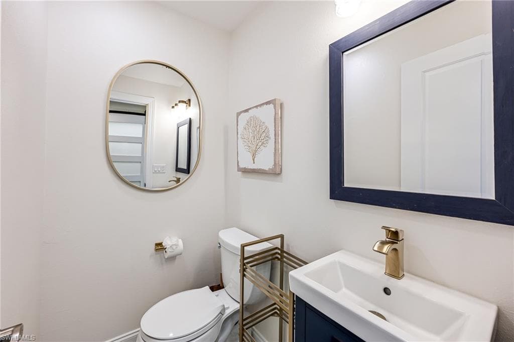 203 1st St, Bonita Springs, FL 34134-33
