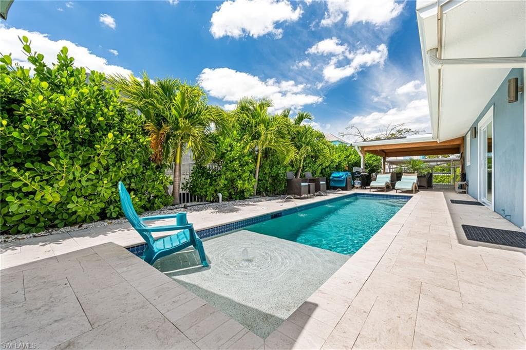 203 1st St, Bonita Springs, FL 34134-38