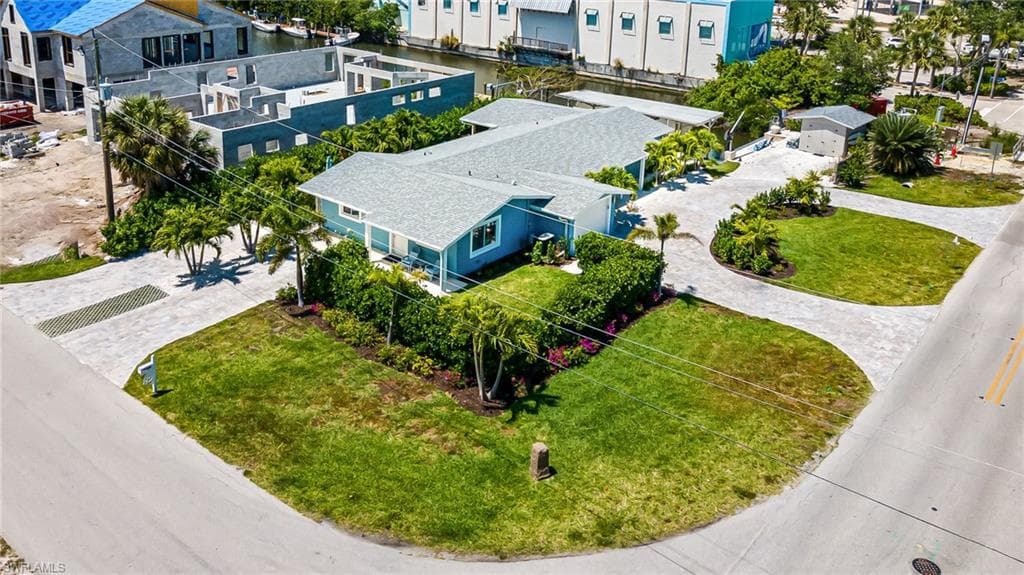 203 1st St, Bonita Springs, FL 34134-47