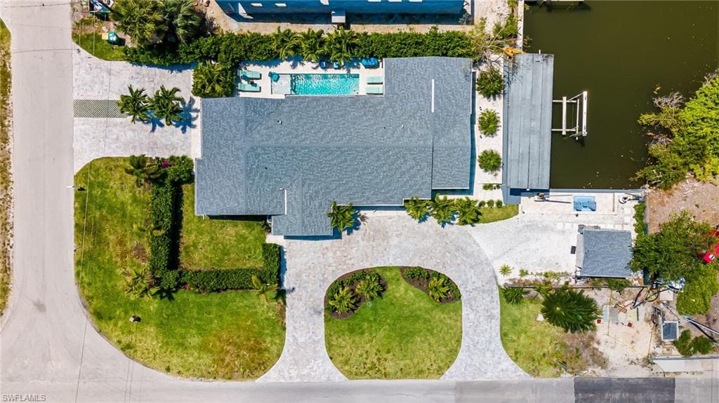 203 1st St, Bonita Springs, FL 34134-48