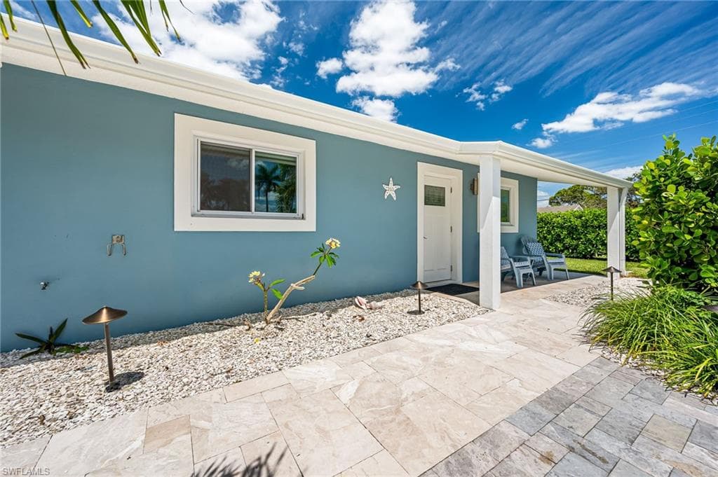 203 1st St, Bonita Springs, FL 34134-7