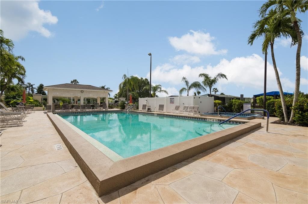 41 Oceans Blvd 41, Naples, FL 34104-33